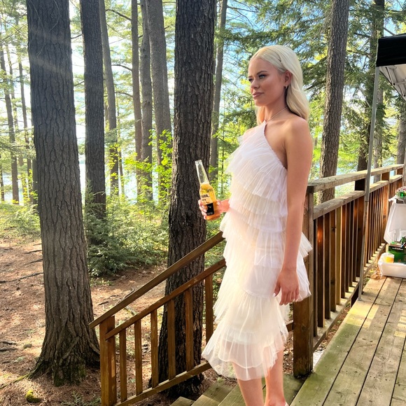 The Bar Henri Gown - Picture 3 of 5